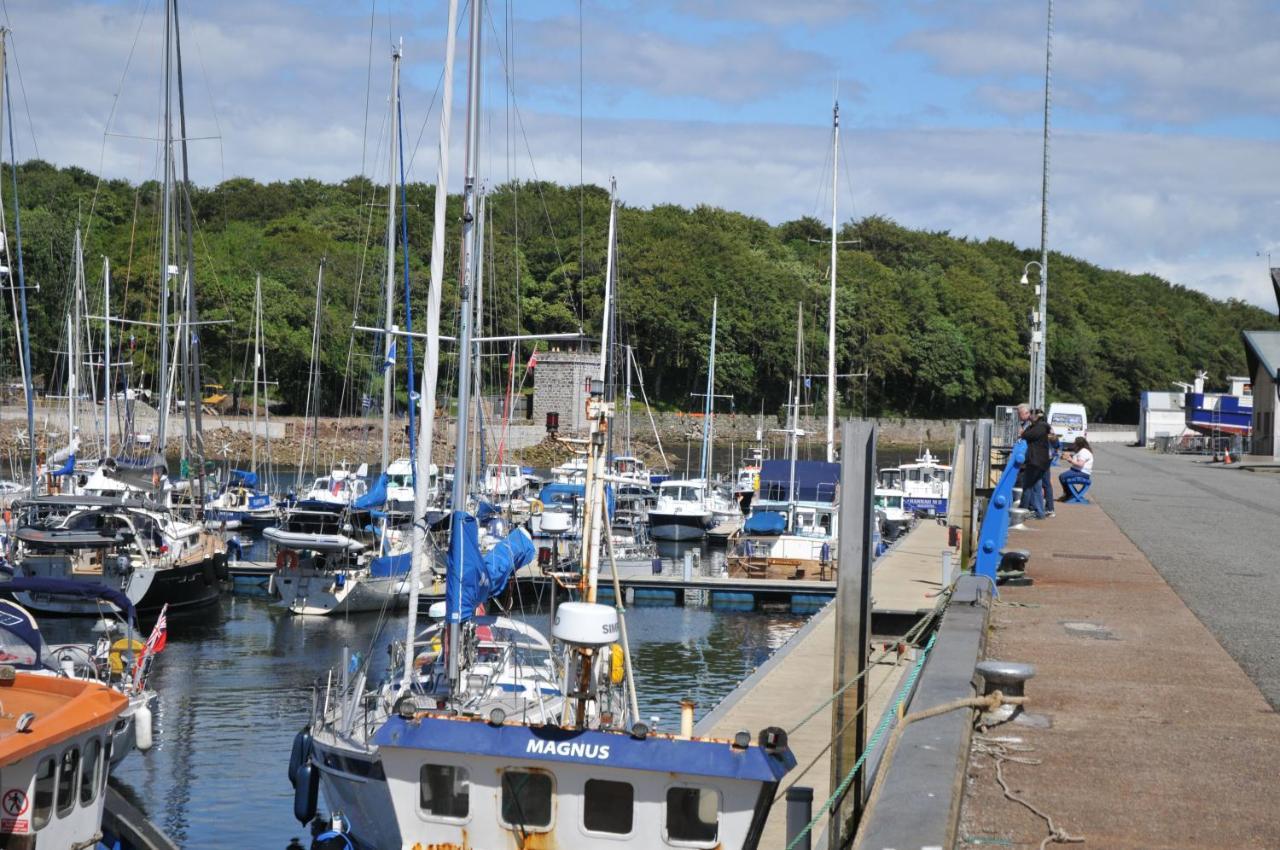No5 Esplanade Court, Stornoway Town Centre Apartment ภายนอก รูปภาพ