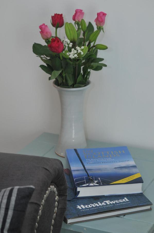 No5 Esplanade Court, Stornoway Town Centre Apartment ภายนอก รูปภาพ