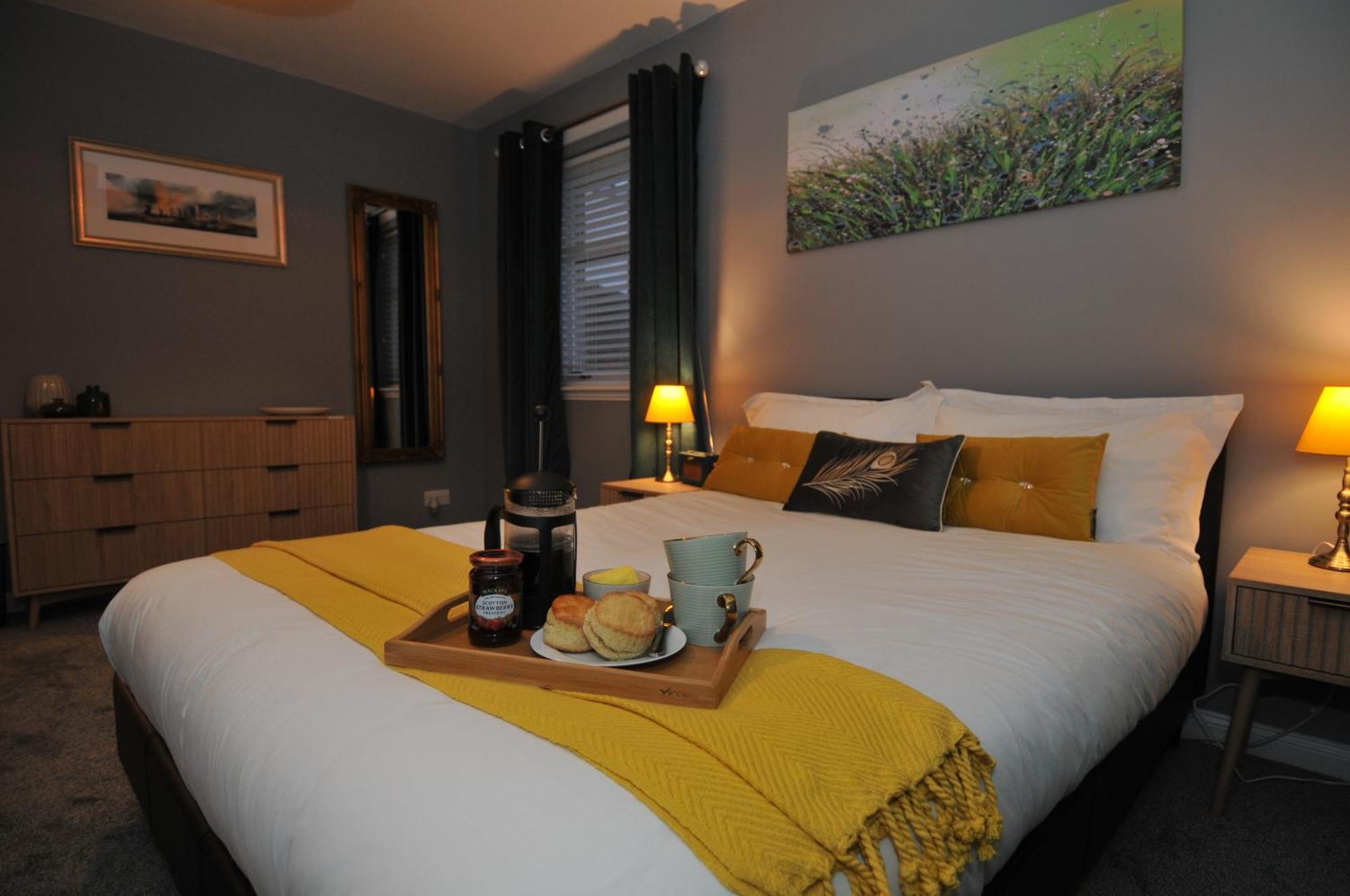 No5 Esplanade Court, Stornoway Town Centre Apartment ภายนอก รูปภาพ